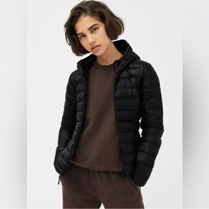 Aritzia Parklife black puffer